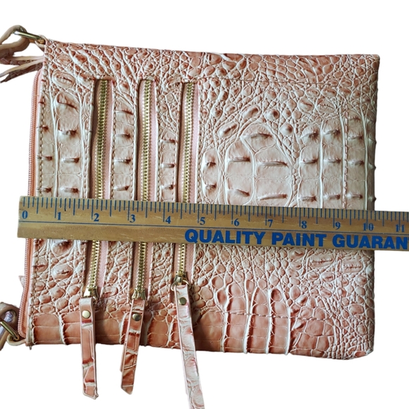 Rose Pink Multi Zipper Beautiful Crossbody bag - Picture 15 of 16